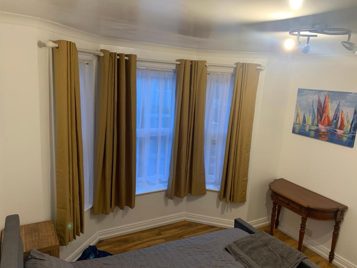 Fantastic Villa Bournemouth - Spa, Parking, Garden Extérieur photo
