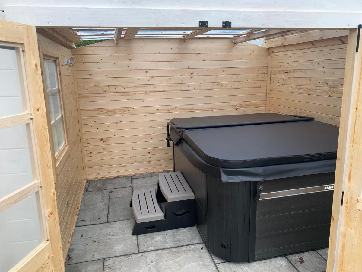 Fantastic Villa Bournemouth - Spa, Parking, Garden Extérieur photo