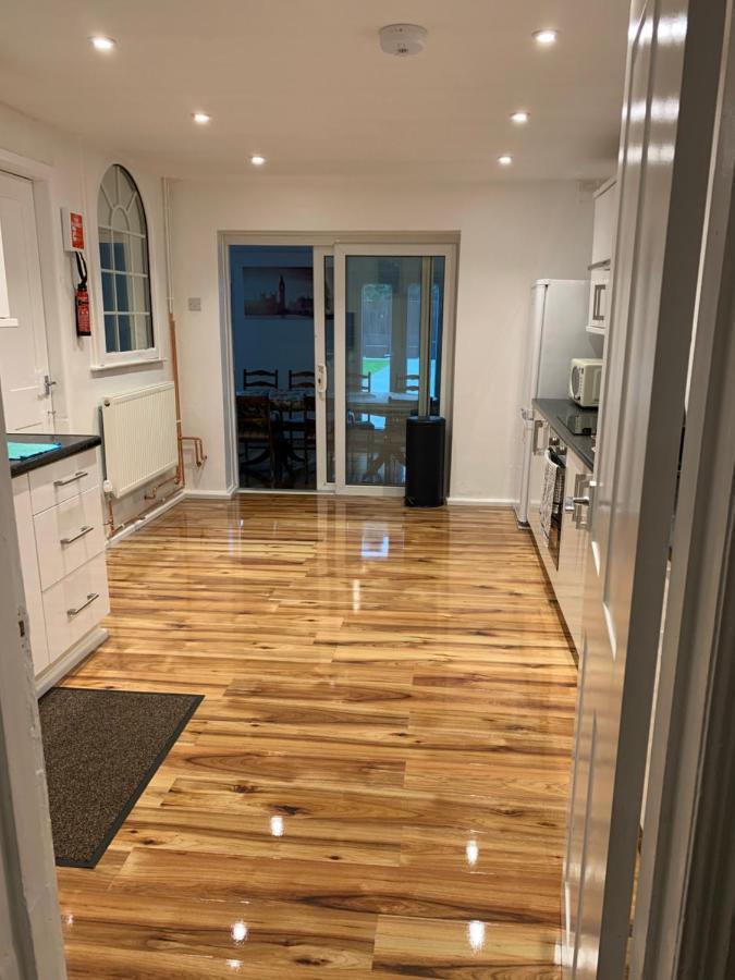 Fantastic Villa Bournemouth - Spa, Parking, Garden Extérieur photo