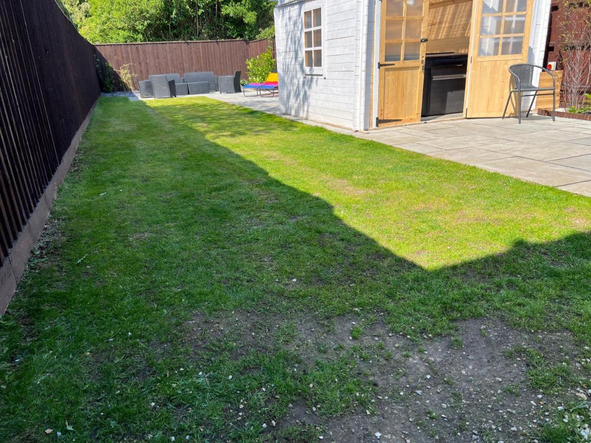 Fantastic Villa Bournemouth - Spa, Parking, Garden Extérieur photo